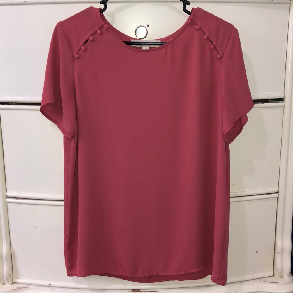 pink short sleeve shirt